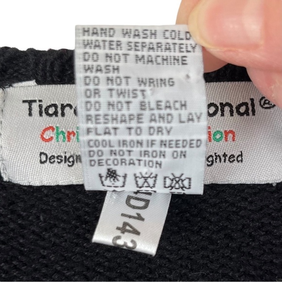 Y2K Tiara Int. Christmas Cable Knit Cardigan Dove Sweater Size Large - Picture 8 of 10